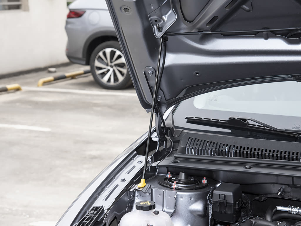 2024 BYD e2 Image 25